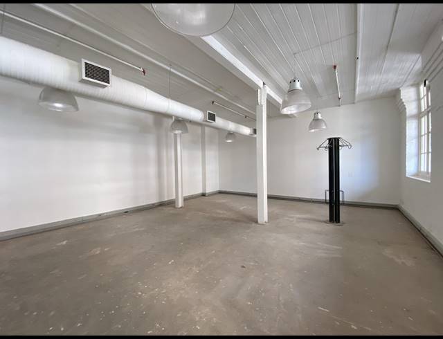 85M² OFFICE TO LET IN GARDENS